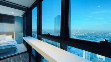 Senior Apartment | Balcony