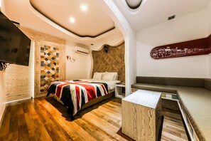 Deluxe Double Room, Smoking | Individually decorated, individually furnished, free WiFi