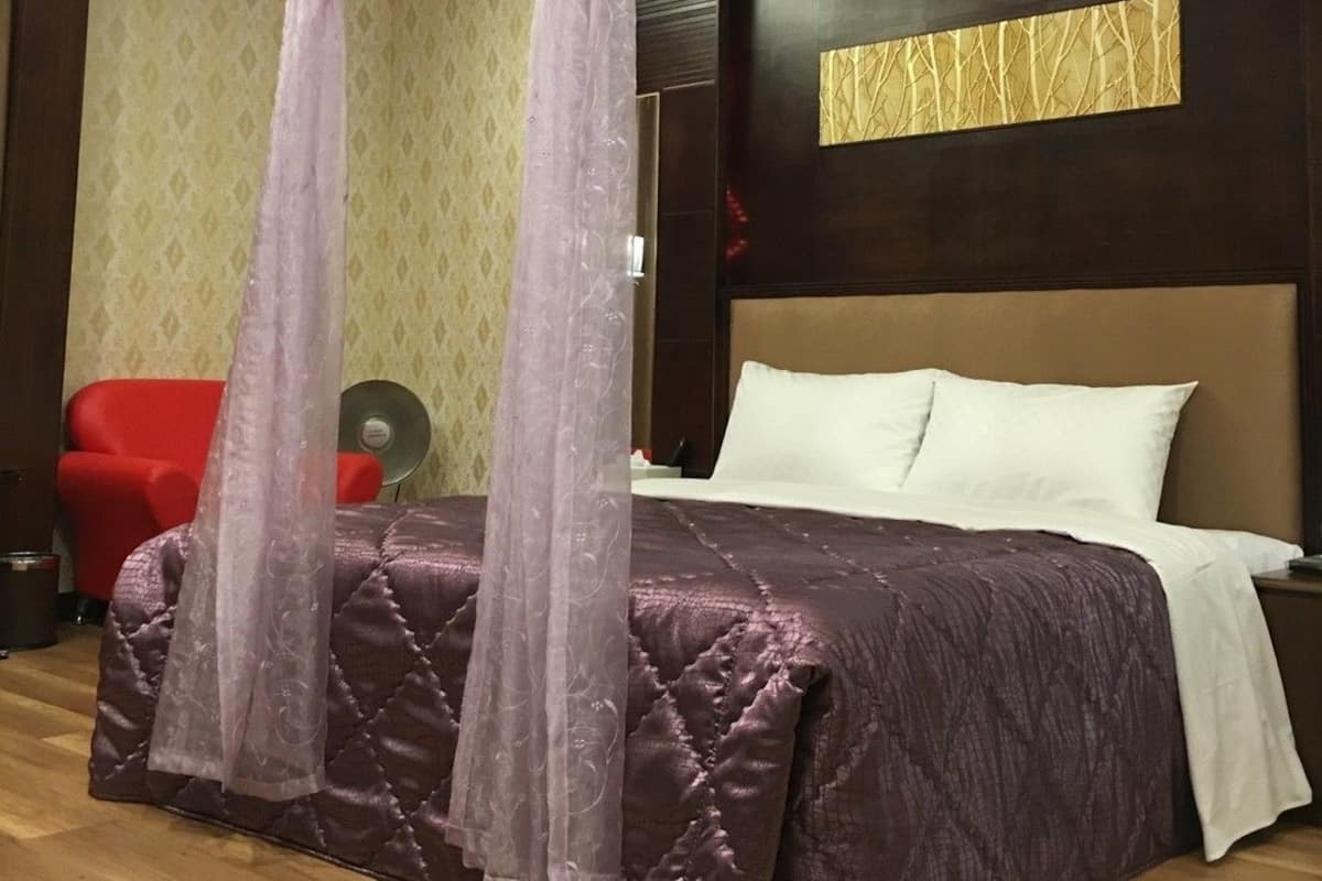 Comfort Double Room, 1 Bedroom | Desk, blackout drapes, free WiFi, bed sheets
