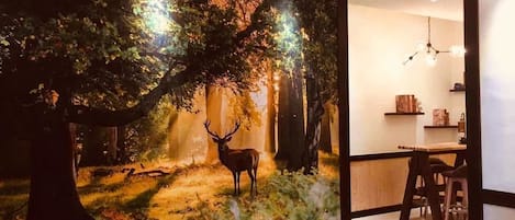 Kamar Quadruple Keluarga | Area keluarga | TV layar datar