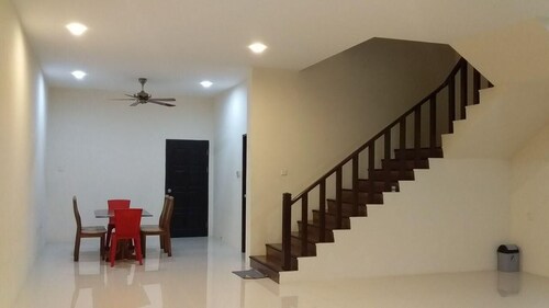 Wong King Huo HomeStay. Free Wifi.