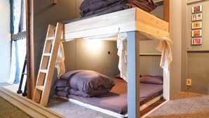 經濟共用宿舍, 男女混合宿舍 (1 Double Bed)