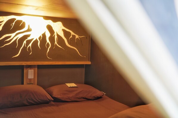 Mixed Dormitory Room, 1 Double Bed