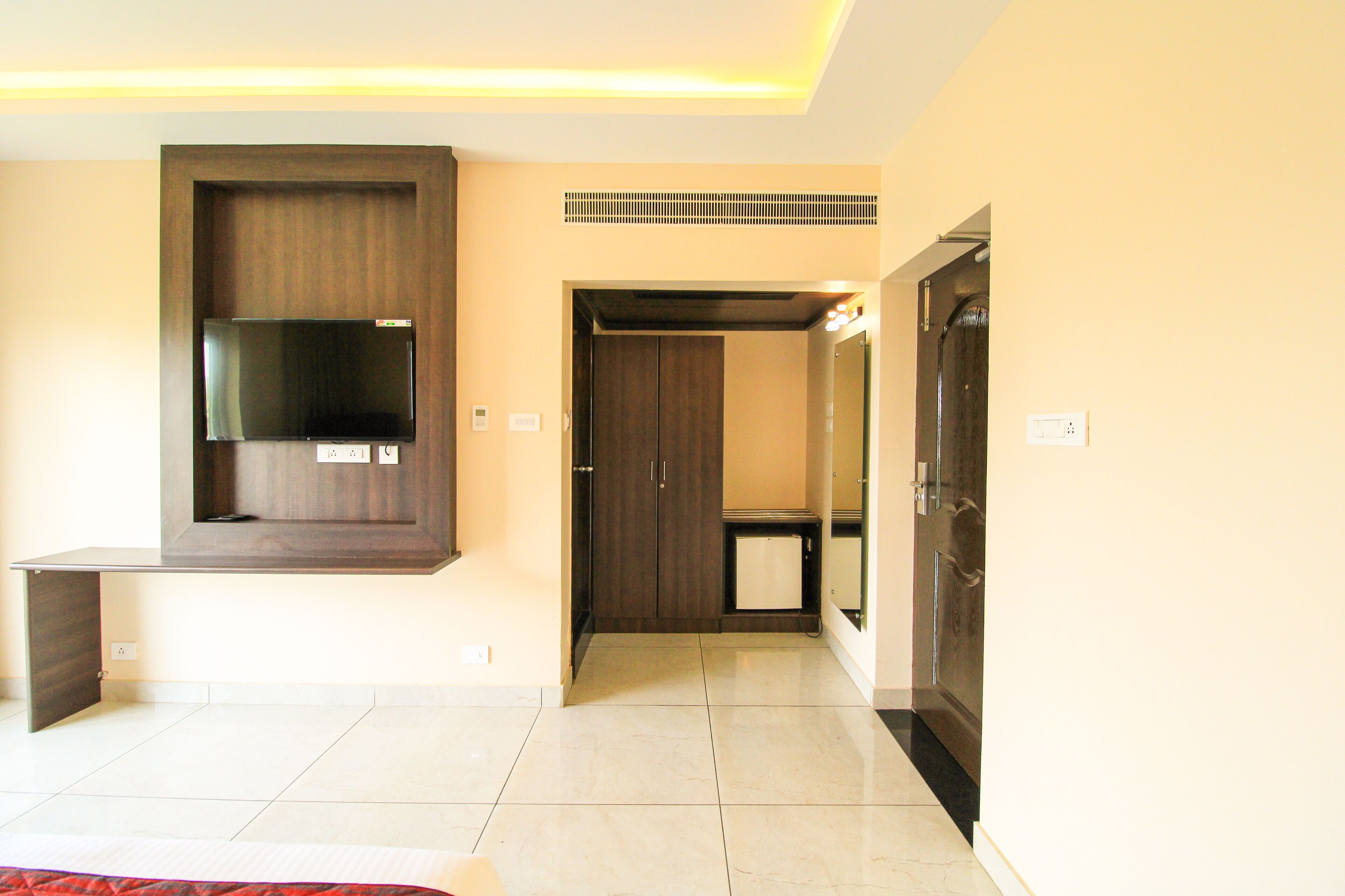 Minibar, in-room safe, desk, soundproofing