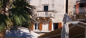 Apartment House Vitaic