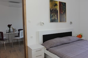 Exclusive Apartment, Sea View | Individually decorated, individually furnished, soundproofing, free WiFi