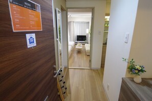 Zimmer (603) | Schreibtisch, kostenloses WLAN, Bettwäsche