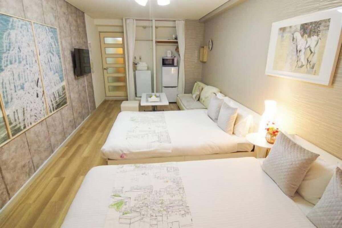 Desk, WiFi (free), bed sheets
