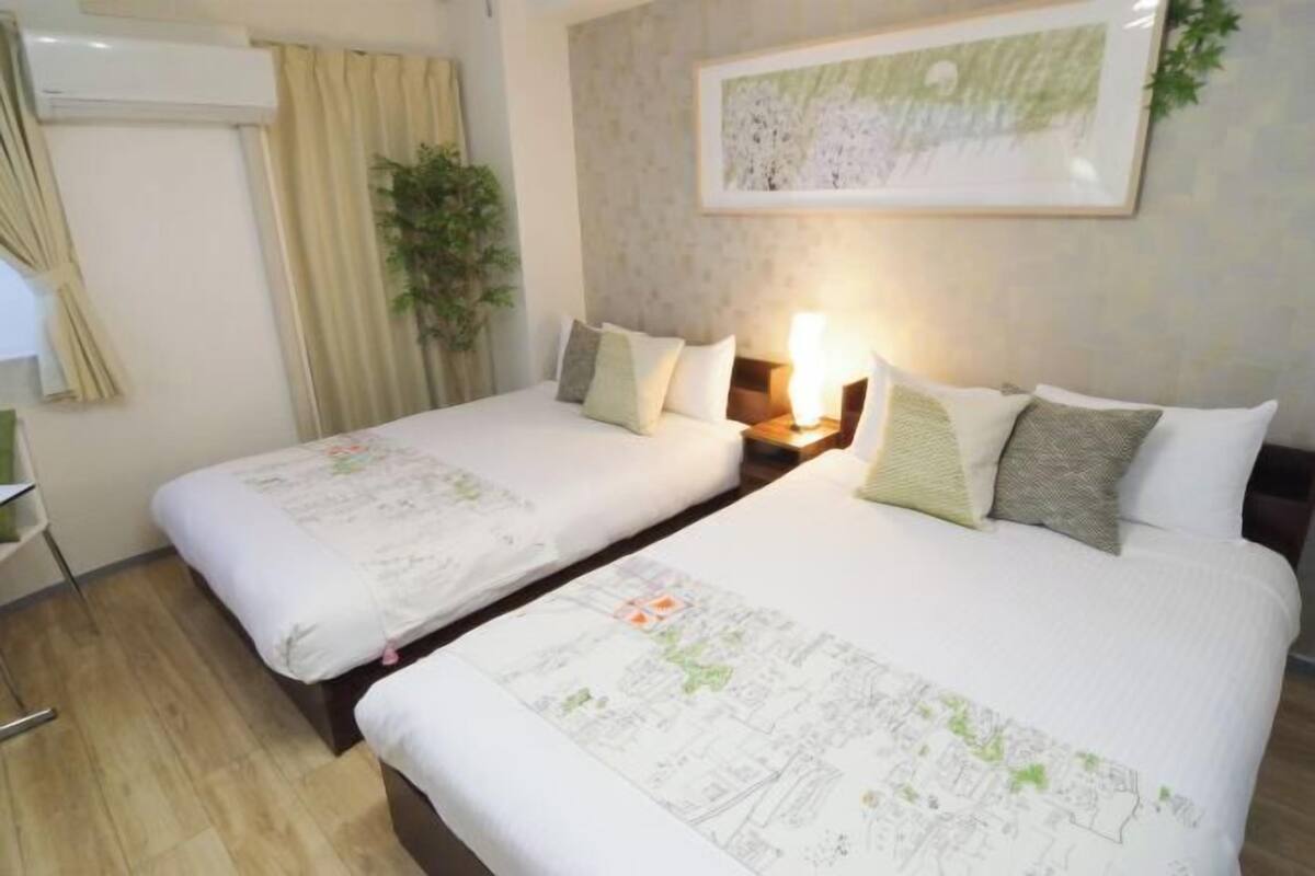 Desk, WiFi (free), bed sheets