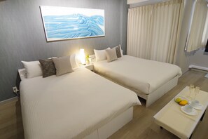 Room (803) | Desk, free WiFi, bed sheets - Nipponbashi Art Hotel (Osaka)