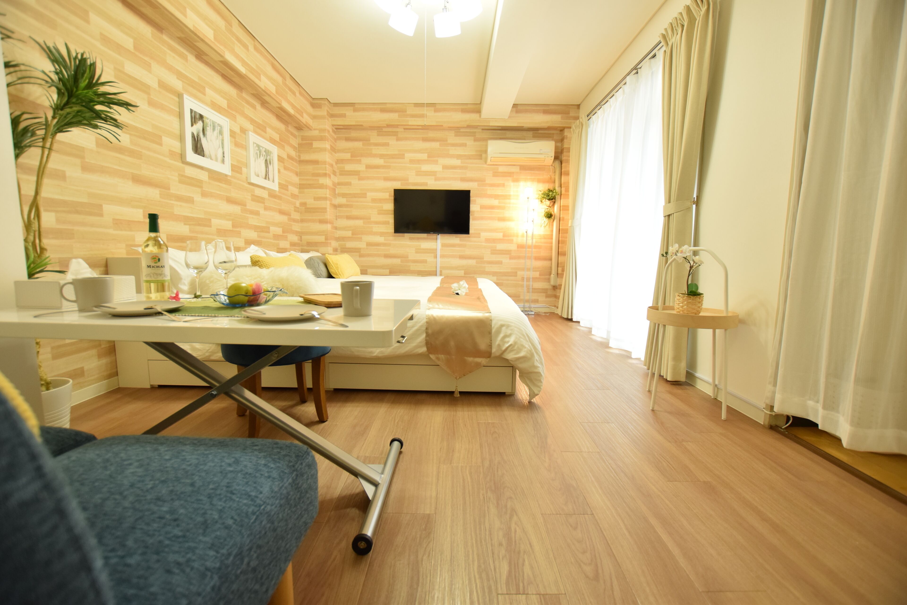 Kamer (701) | Een bureau, gratis wifi, beddengoed