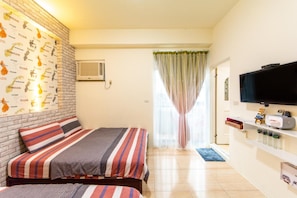 Cortinas blackout, Wi-Fi de cortesia, roupa de cama