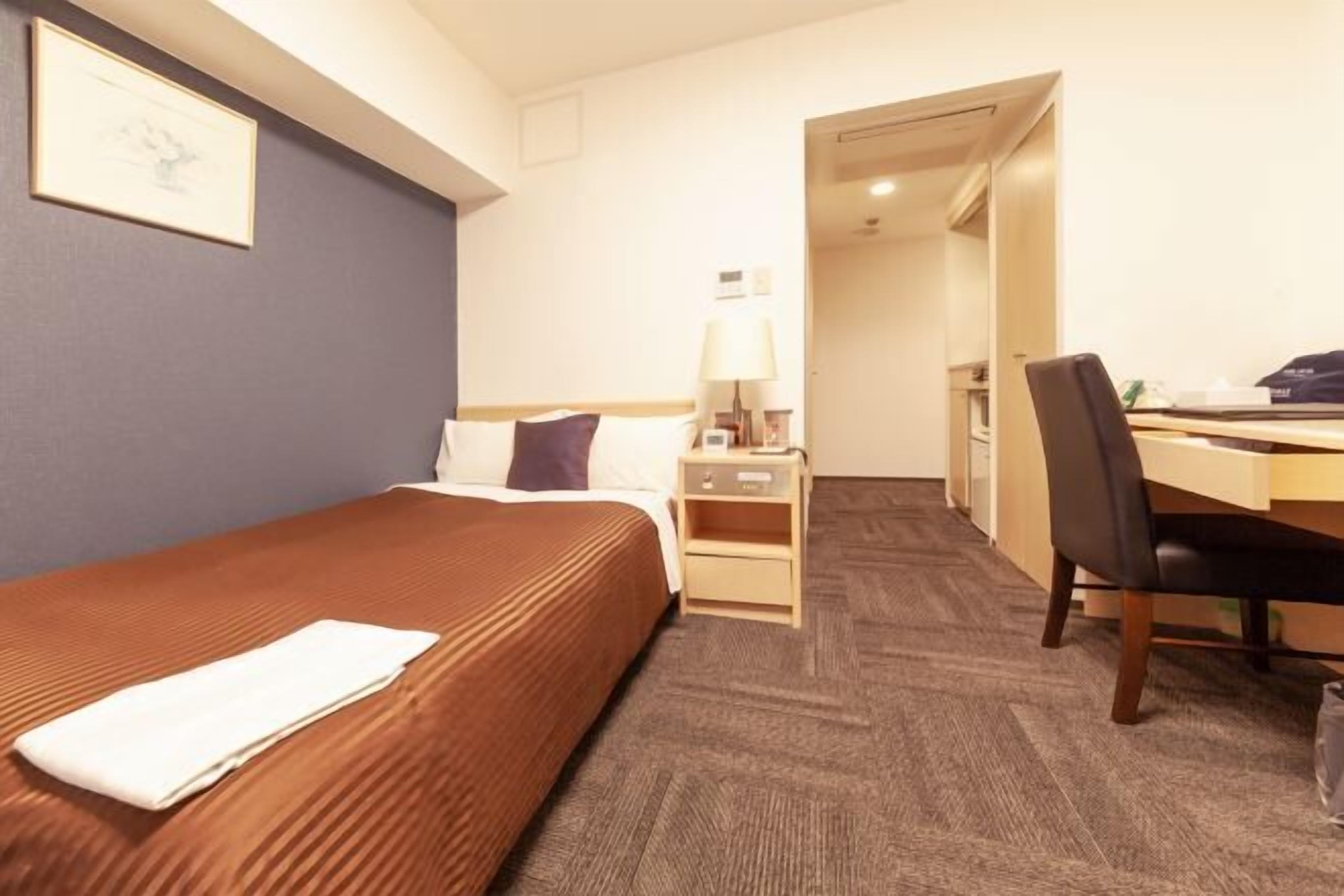 Individually decorated, desk, iron/ironing board, free WiFi