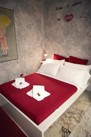 Double Room | Desk, soundproofing, free WiFi, bed sheets - Residenza Alla Piazzetta (Verona)