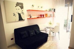Double Room | Living area | Flat-screen TV - Residenza Alla Piazzetta (Verona)