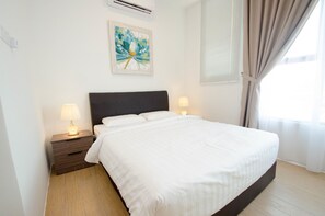 2 bedrooms, premium bedding, iron/ironing board, free WiFi - ITCC Manhattan Suites (Kota Kinabalu)