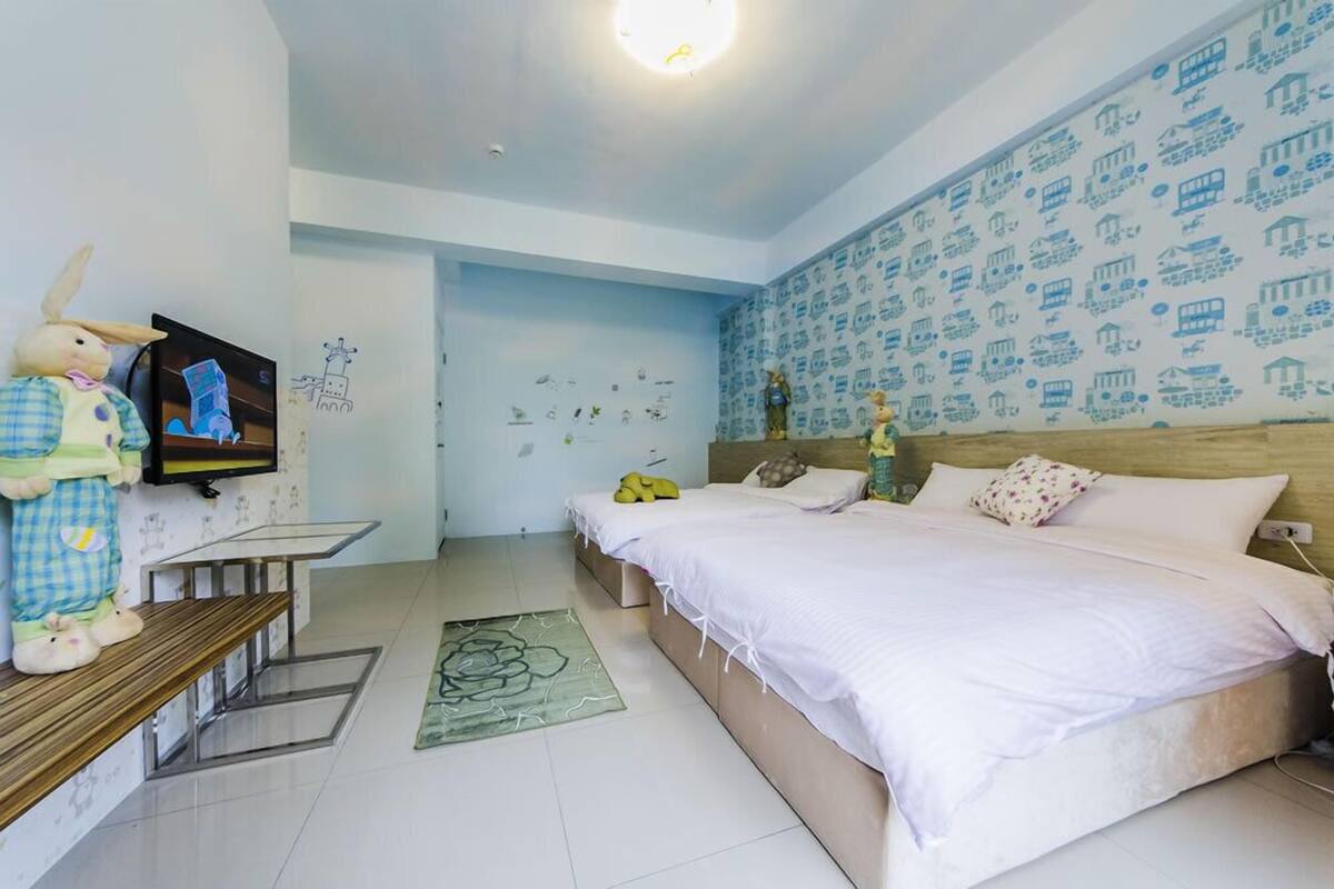 Minibar, individually furnished, blackout curtains, soundproofing