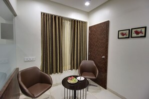 Suite – junior, 1 soverom | Sengetøy i egyptisk bomull, sengetøy av topp kvalitet og dundyner