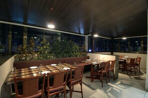 Restaurant - SVASTI Inn Jamnagar (Jamnagar)