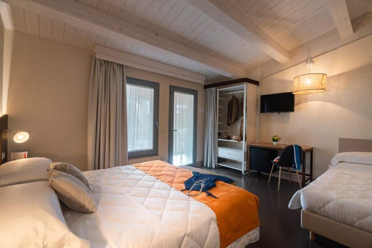 Triple Room | Soundproofing, free WiFi, bed sheets