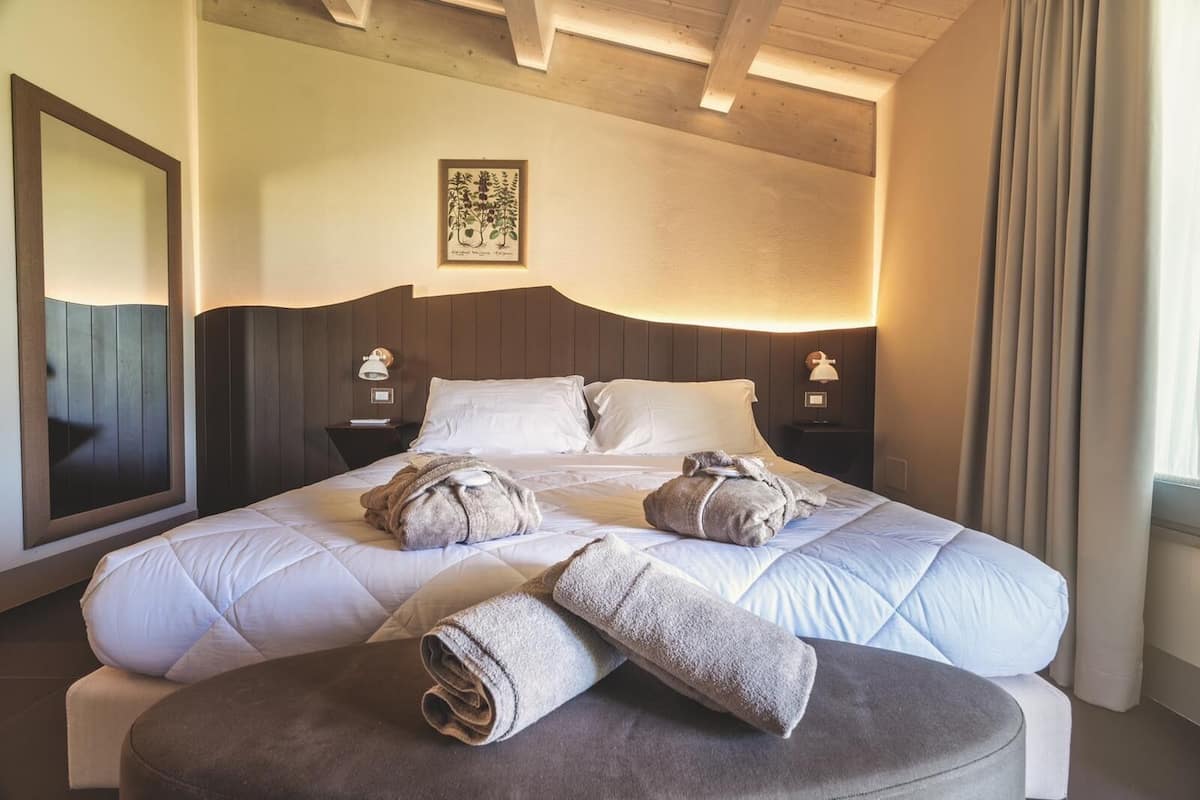 Double Room | Kalis bunyi, katil bayi/kot (surcaj), Wi-fi percuma, cadar katil