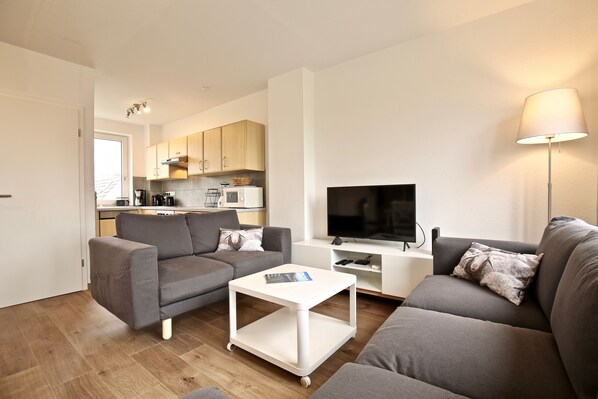 Apartment | Wohnbereich | Fernseher, DVD-Player