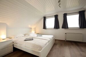 Apartment | 4 Schlafzimmer, Verdunkelungsvorhänge, Bügeleisen/Bügelbrett