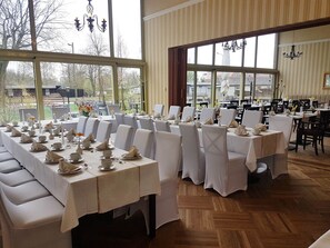 Restoran