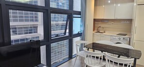 Deluxe Apartment, Non Smoking, City View | In-room dining - KPOP Coex Gangnam Stay (Seoul)