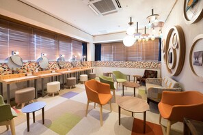 Lobby lounge - Matsue Urban Hotel CUBICROOM (Matsue)