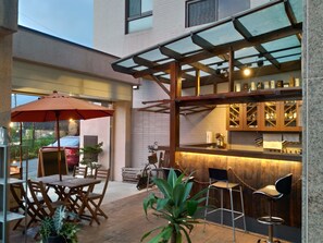 Alfresco dining, open select days - He-Tian - Cafe & Bar (Puli)