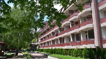 واجهة المنشأة