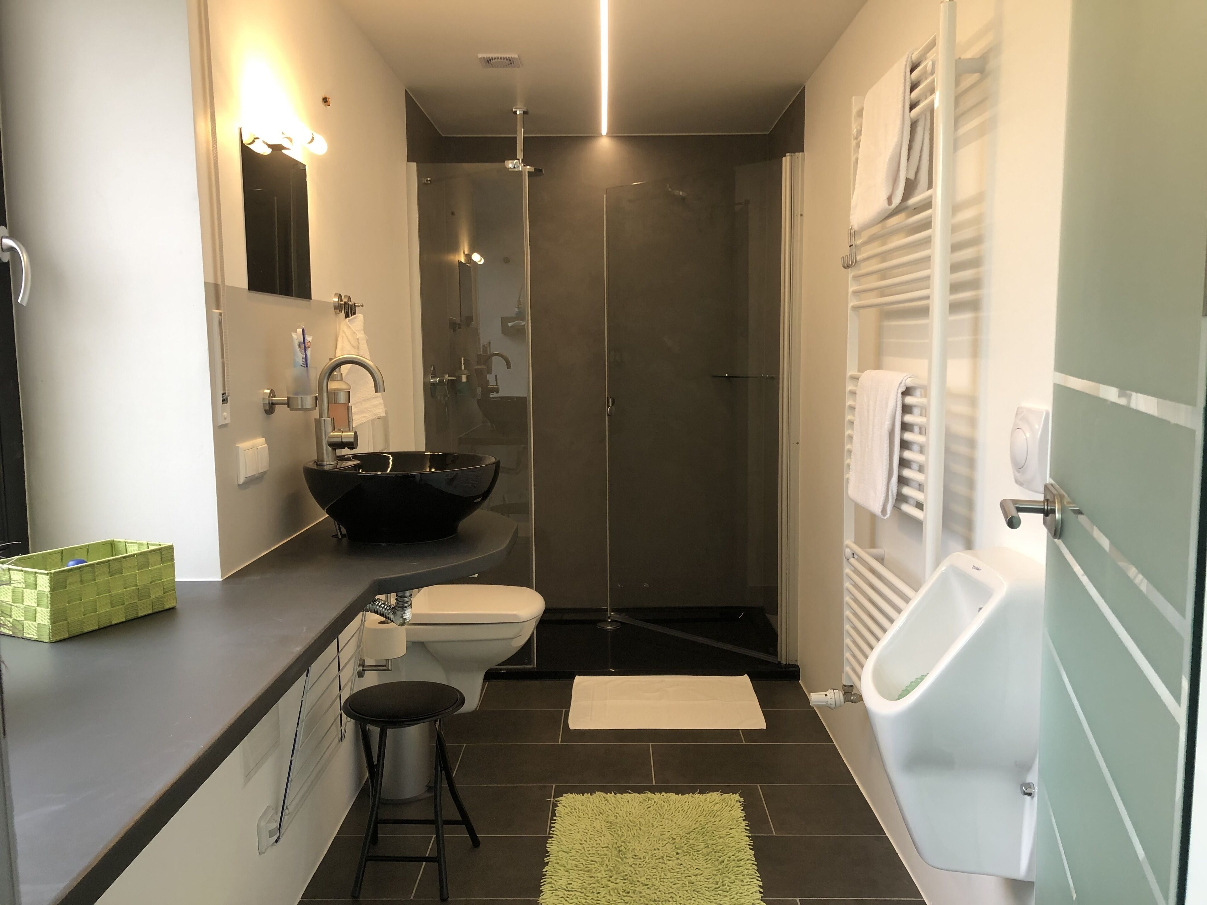 Exclusive Villa, 3 Bedrooms, Non Smoking, Hot Tub | Bathroom | Shower, rainfall showerhead, free toiletries, hair dryer