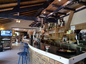 Bar (on property) - Camping L'Eau Vive (Carennac)