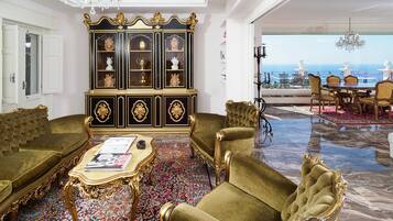 Villa | Living area | Flat-screen TV