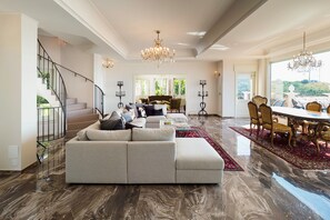 Villa | Living area