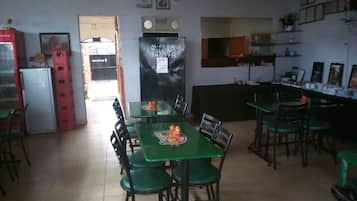 Free daily on-the-go breakfast