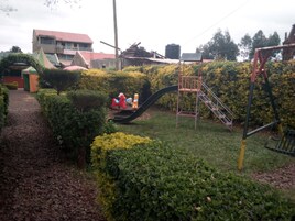 Área de juegos infantiles al aire libre
