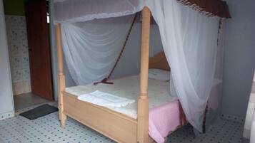 Standard Double Room | Desk, free WiFi, bed sheets