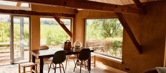 In het huis van Jo Daggert