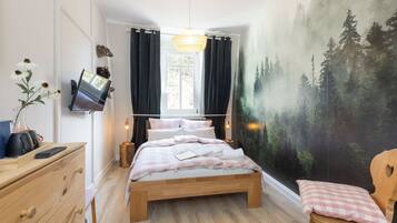 Chambre Double, salle de bains commune (BergNest) | Coin séjour