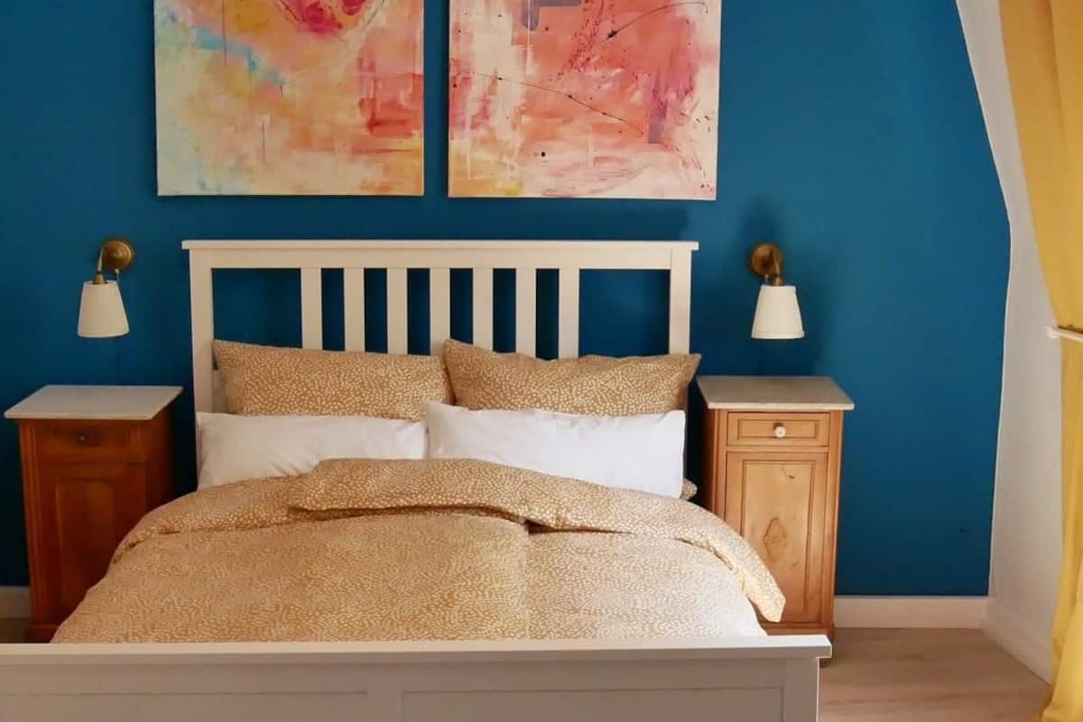 Habitación doble, baño compartido (RetroNest) | 1 habitación, ropa de cama hipoalergénica y decoración personalizada