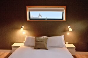 3 bedrooms, iron/ironing board