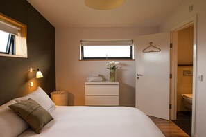 3 slaapkamers, een strijkplank/strijkijzer