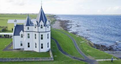 A john o'groat that sleeps 2 guests in 0 bedrooms