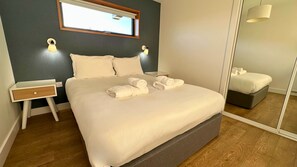 3 bedrooms, iron/ironing board, WiFi, wheelchair access