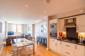 Microwave, oven, dishwasher