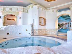 Bain à remous intérieur