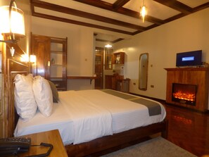 Deluxe Room - Le Pristine Wellness and Healing Hotel (Nyeri)