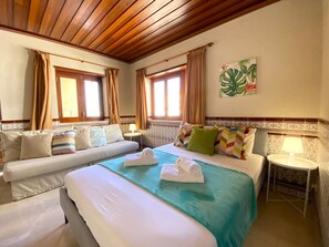 Iron/ironing board, bed sheets